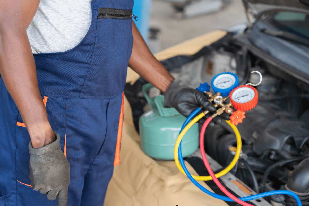AC Gas Refill